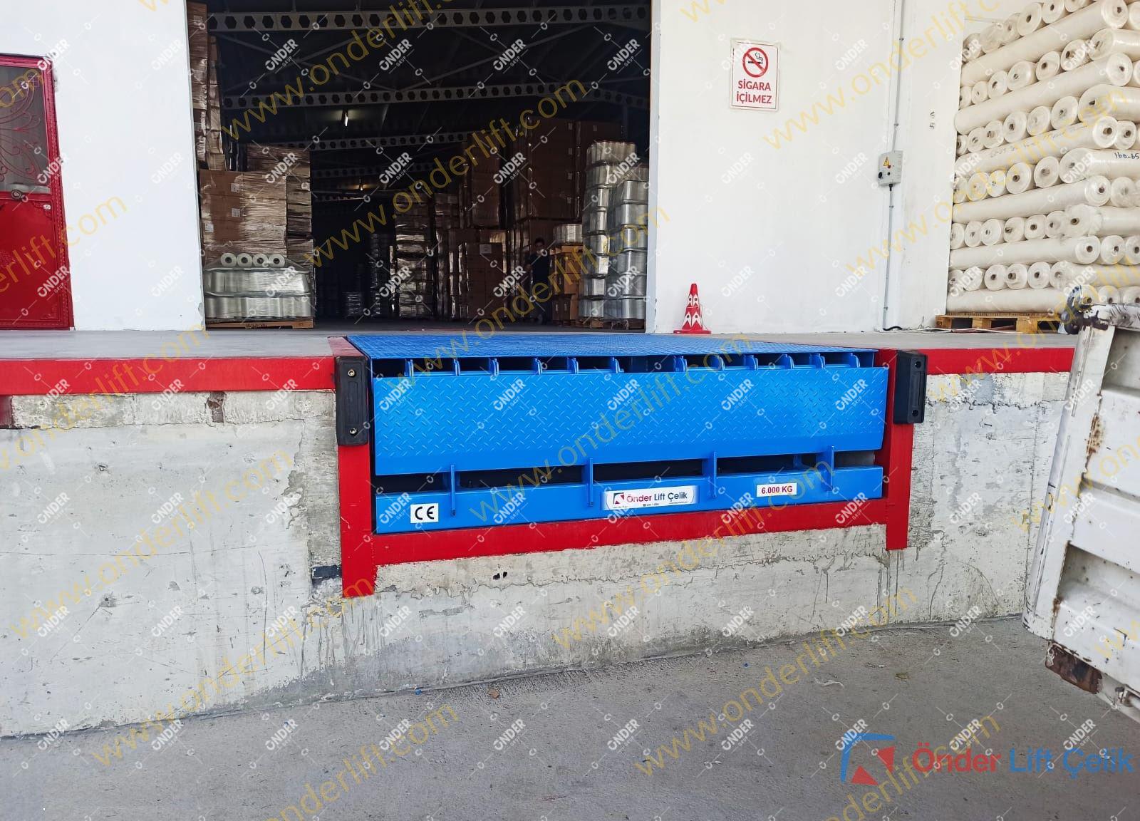 Menteşeli Yükleme Rampası