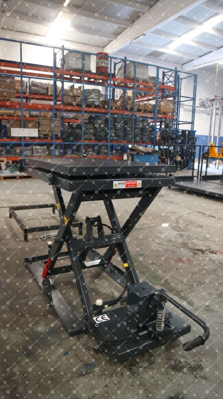 Single Scissor Lift Table with foot pump